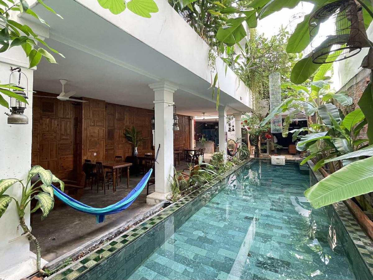 ホテルとマンションが絶妙に入り交じる「I am Saigon」